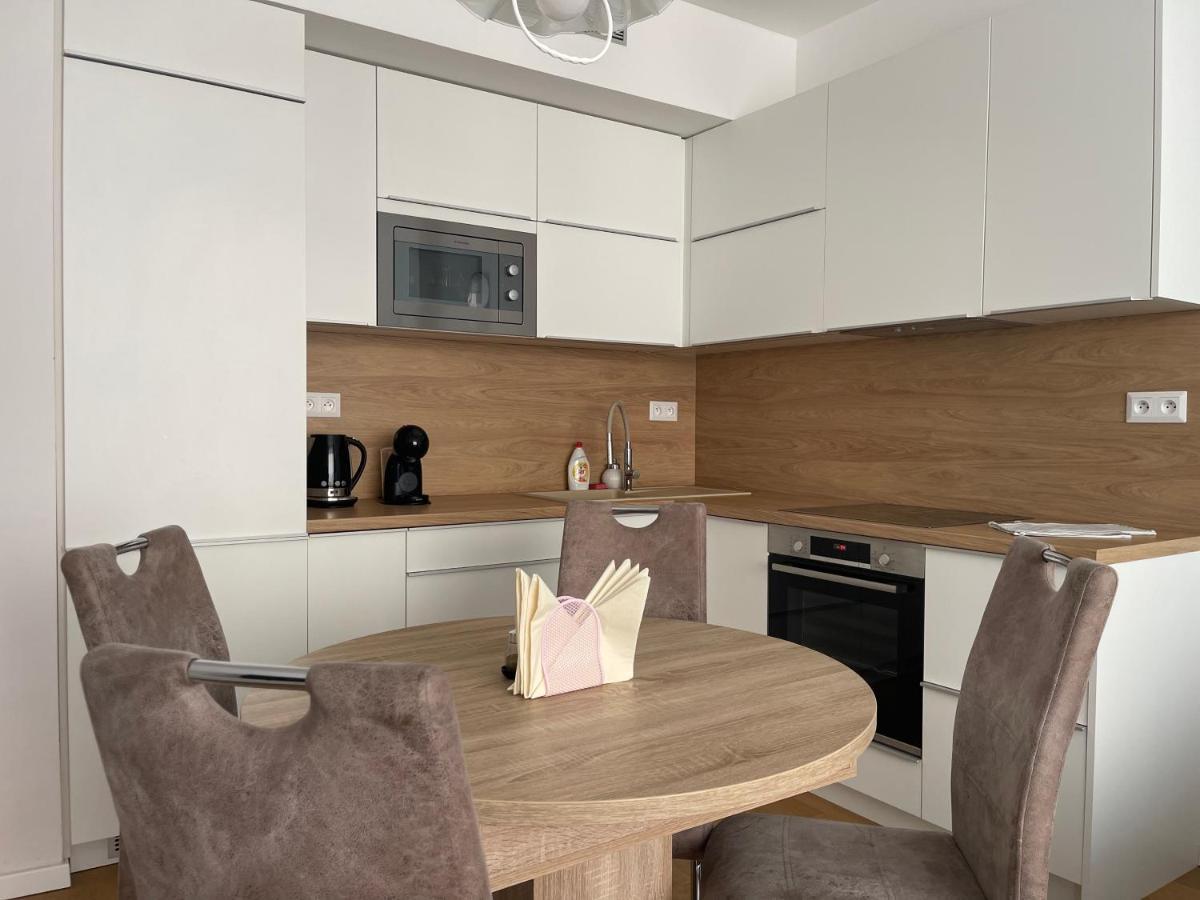 Sag Sky Park Residence Free Parking And Wi-Fi Братислава Экстерьер фото